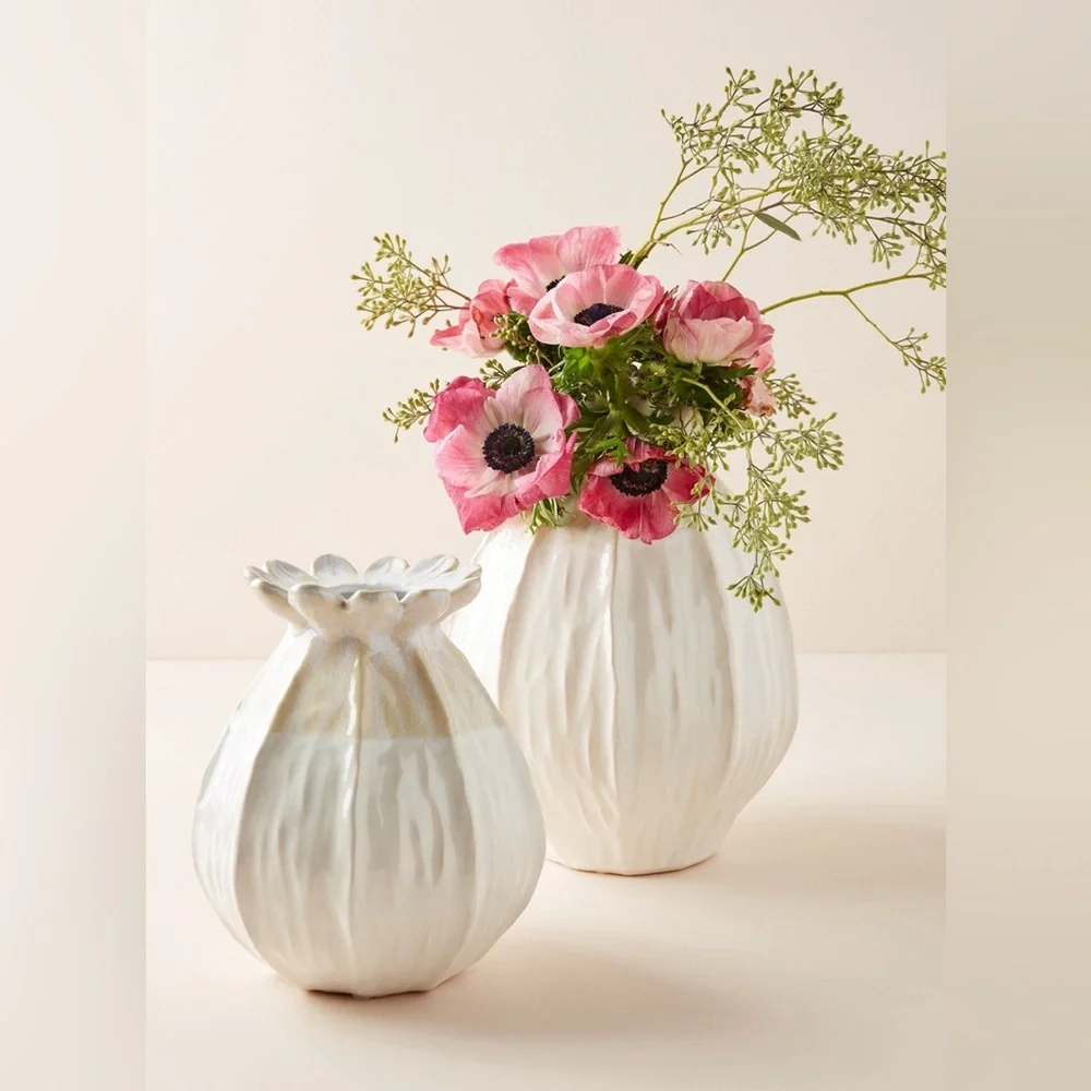 Anthropologie lotus pod